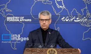 Iran tuyên bố không thương lượng về chương trình tên lửa