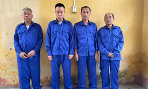 Trốn thuế gần 19 tỉ đồng, các chủ hộ tái chế chì, nhựa ở Hưng Yên bị khởi tố