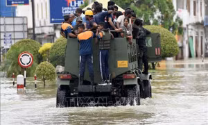 Ấn Độ tăng cường cứu trợ Sri Lanka sau bão Ditwah