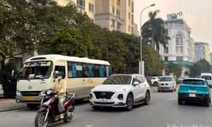Thời tiết ngày 19/12: Bắc Bộ ngày nắng, sáng sớm có nơi có sương mù, Trung Bộ mưa rào rải rác