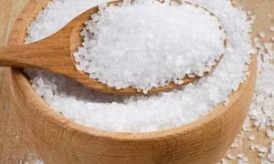 Giảm muối cho bữa ăn gia đình, 5 cách đơn giản nhưng hiệu quả