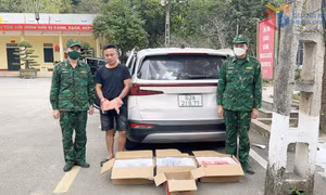 BĐBP Quảng Ninh: Bắt giữ vụ vận chuyển trái phép điện thoại, linh kiện điện thoại trị giá hơn 1,3 tỷ đồng