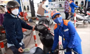Giá xăng tăng từ 15h chiều nay 4/12