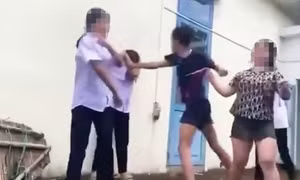 Nữ sinh lớp 8 ở Đà Nẵng nhập viện vì bị nhóm học sinh đánh hội đồng