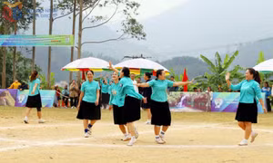 4 đội vào bán kết Giải Bóng đá nữ các DTTS tỉnh Quảng Ninh mở rộng 2025 - Cúp VTV5