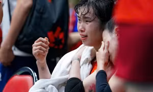 Bóng chuyền nữ Việt Nam vuột HCV SEA Games 33 trong gang tấc