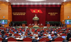Thông cáo báo chí ngày làm việc thứ nhất Hội nghị Trung ương 15, khoá XIII