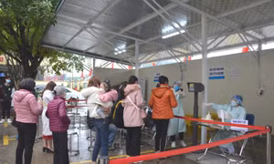 Không chủ quan với dịch Covid-19 sau Tết