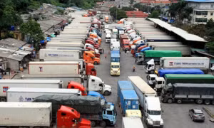 Xử lý nghiêm các hành vi lợi dụng tình trạng ùn tắc hàng hoá để vi phạm pháp luật