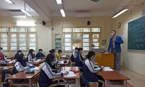 Số ca mắc COVID-19 tăng cao, tỷ lệ học sinh học trực tiếp giảm gần 15%
