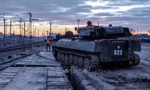 Nga thông báo rút thêm binh sĩ và xe quân sự khỏi khu vực giáp biên giới với Ukraine