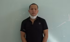 Nam thanh niên tưới xăng định đốt công an vì bị dẹp trường gà