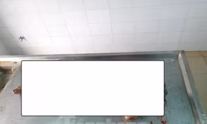 Cảnh sát vây bắt đối tượng chém chết vợ ‘hờ’, cầm dao bỏ chạy qua nhiều dãy nhà trọ