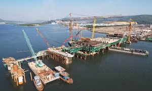Thi công cầu Cửa lục 3: Quyết tâm hoàn thành các hạng mục chính trong năm 2021