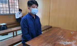 Thua độ bóng đá, cán bộ địa chính “vẽ” 14 lô đất đem bán