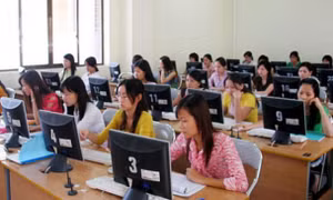 Giáo viên chưa đủ 9 năm có được chuyển hạng tương đương?
