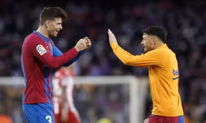 Pique xem xét giải nghệ vào cuối mùa