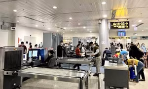 Hôm nay, Tân Sơn Nhất đón lượng khách lớn nhất từ cao điểm Tết Nhâm Dần