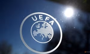 UEFA chính thức tước quyền đăng cai chung kết Champions League của Nga