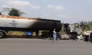 Nigeria: Nổ xe chở nhiên liệu khiến ít nhất 17 người thiệt mạng