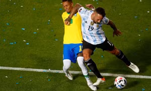 Trọng tài bị đình chỉ vì lỗi ở trận Argentina hòa Brazil