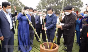 Chủ tịch Quốc hội dự Ngày hội Đại đoàn kết toàn dân tộc ở Thái Nguyên