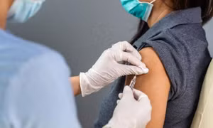 Tuyệt đối không để xảy ra tình trạng chủ quan, lơ là sau khi tiêm vaccine phòng COVID-19