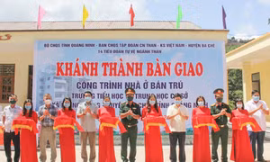 “Bà đỡ” cho vùng khó 