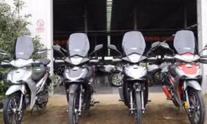 Mẫu xe số 'nhái' Honda SH bất ngờ về đại lý, giá bán khiến Honda Wave Alpha 'toát mồ hôi'