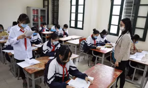 Trẻ không tiêm vaccine phòng COVID-19 có được đến trường?