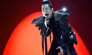 Tùng Dương mang hit triệu views vào liveshow "Con đường âm nhạc" tháng 11