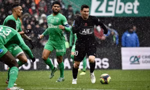 Messi lập hattrick kiến tạo giúp PSG thắng ngược