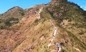 Khám phá “Sống lưng khủng long”