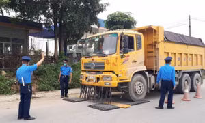 Xe quá tải bùng phát trên nhiều tuyến đường
