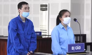 Anh rể và em vợ cùng vào tù vì “thích hoa hồng”