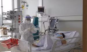 Bộ Y tế thành lập 3 đoàn kiểm tra công tác thu dung, điều trị COVID-19