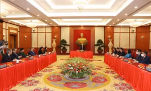 Trao Quyết định nghỉ chế độ cho 6 Ủy viên Bộ Chính trị, Ban Bí thư Trung ương Đảng khóa XII không tái cử khóa XIII