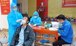Trên 12.000 người dân tự đóng góp kinh phí để xét nghiệm tầm soát Covid-19