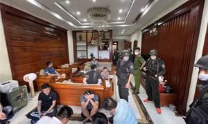 'Ông trùm' mới học hết lớp 5 điều hành đường dây đánh bạc 14.000 tỷ đồng