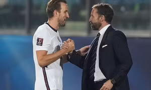 Harry Kane phá kỷ lục gần 100 năm của Tam Sư