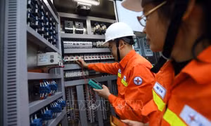 Điều chỉnh giá điện có tác động tới chính sách kích cầu tiêu dùng?