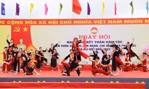 Không ngừng củng cố, mở rộng khối đại đoàn kết toàn dân