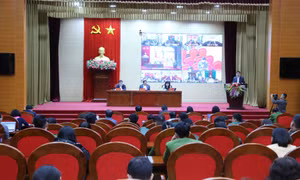 Uỷ viên Bộ Chính trị Nguyễn Xuân Thắng tiếp xúc cử tri TP Hạ Long