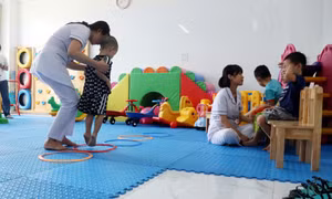 Thắp sáng hy vọng hòa nhập cho trẻ tự kỷ
