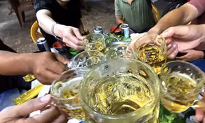 Thu thuế với bia rượu, thuốc lá lao dốc