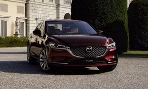 Ra mắt Mazda 6 phiên bản mới với thiết kế đẹp ngỡ ngàng: Giá không rẻ, liệu có gặp khó trước Toyota Camry?