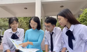 Tận tuỵ cống hiến cho sự nghiệp "trồng người"
