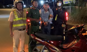 Đón lõng, bắt giữ đối tượng truy nã nguy hiểm