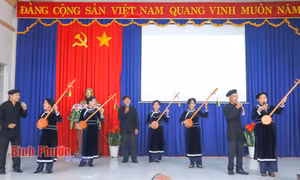 Gìn giữ điệu then giữa lòng thành phố