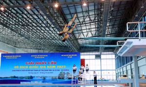 Vượt khó để phát triển môn nhảy cầu